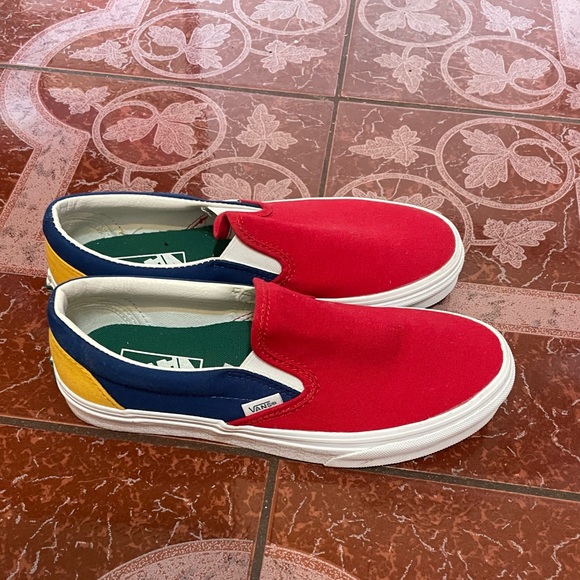 Vans Shoes - Brand new slip in vans